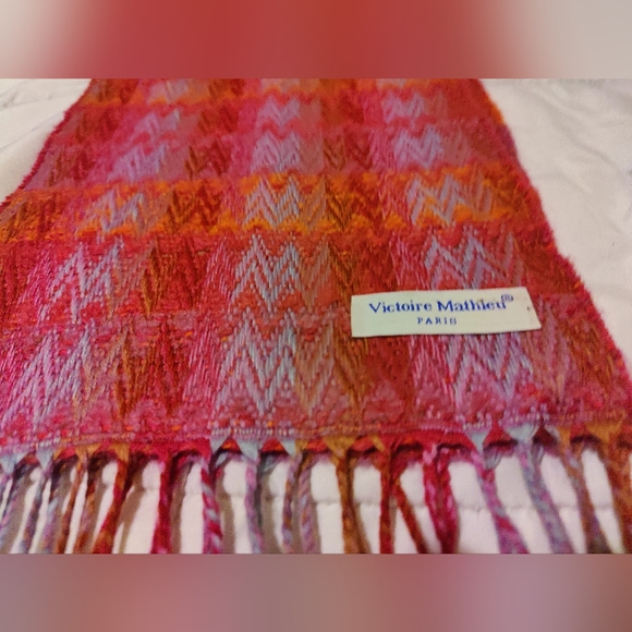 Victoire Mathieu Paris sophisticated colorful woven scarf 🧣 - Picture 9 of 15